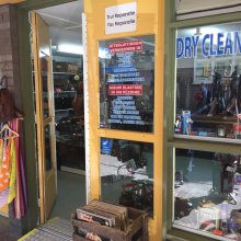 Nieuwmarkt Clothing Repair & Dry Cleaning